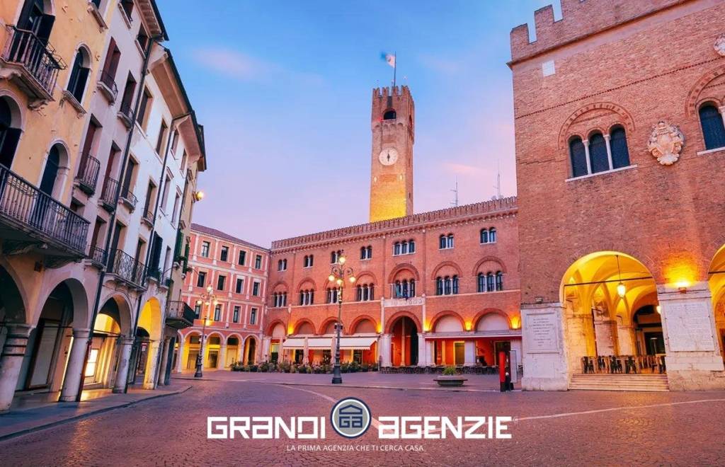ATTICO PANORAMICO NEL CUORE STORICO DI TREVISO