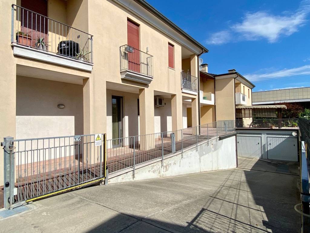 QUINTO VICENTINO – Ampio mini appartamento con terrazzo e garage