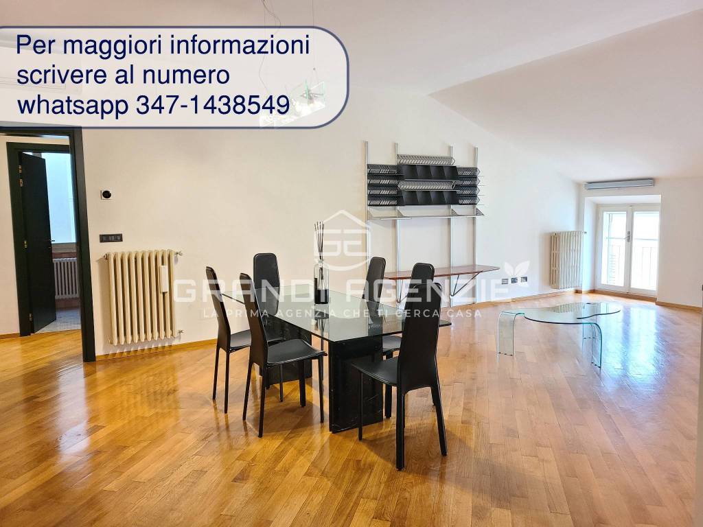 Ampio trilocale di 140 mq in ottime condizioni e arredato.