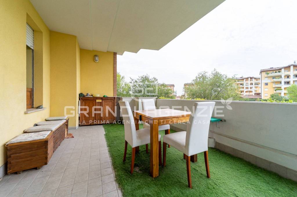 NUDA PROPRIETÀ: ampio bilocale con cantina e garage ampio.