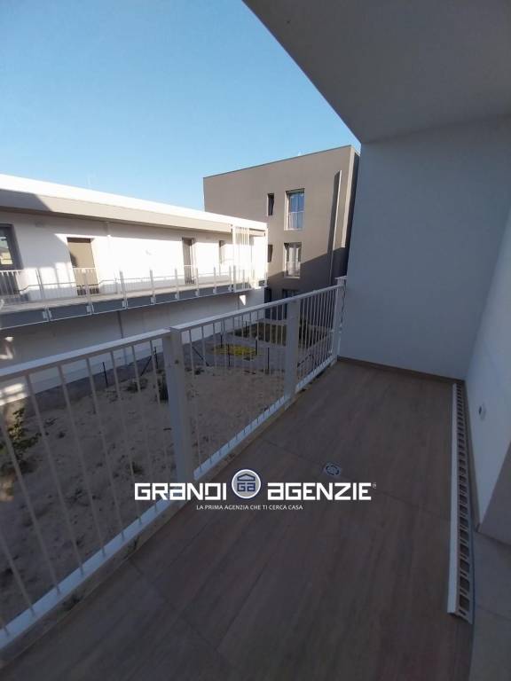 NUOVO BICAMERE AL SECONDO ED ULTIMO PIANO CON TERRAZZO