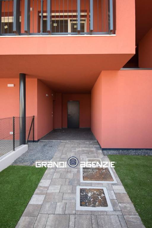 NUOVO APPARTAMENTO CON GIARDINO PRIVATO