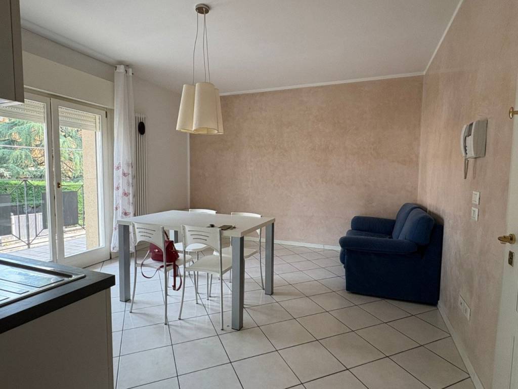 Mini appartamento con terrazzo abitabile