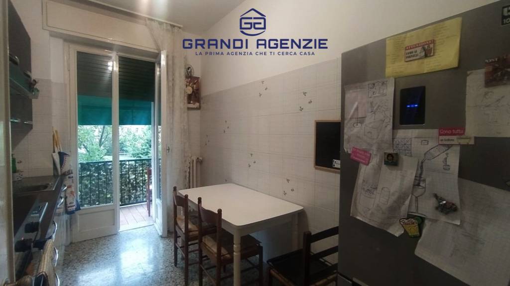 STANZA PER RAGAZZE IN ZONA STRATEGICA