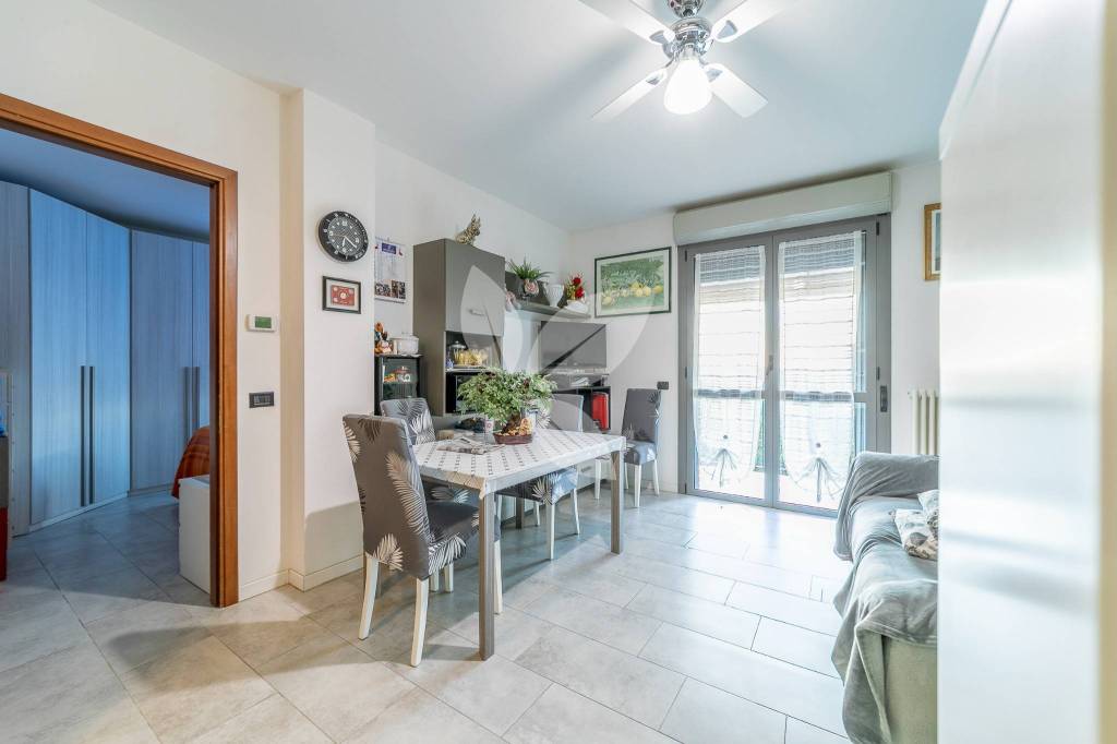 Bilocale completamente ristrutturato – Zona Molinetto, Par