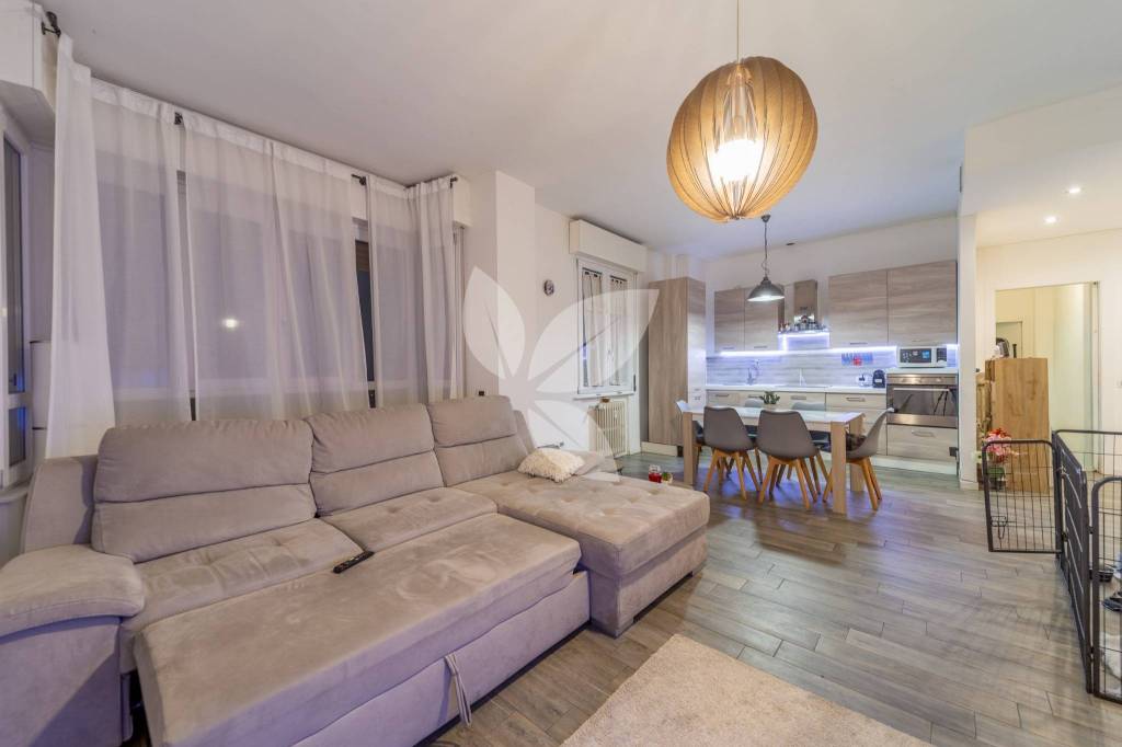 Luminoso trilocale con cantina nel cuore del centro storico