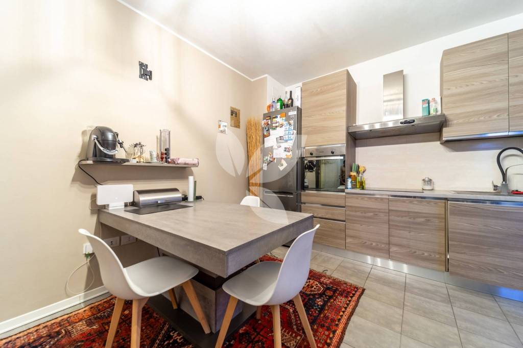 BILOCALE MODERNO E LUMINOSO ZONA EUROSIA, PARMA