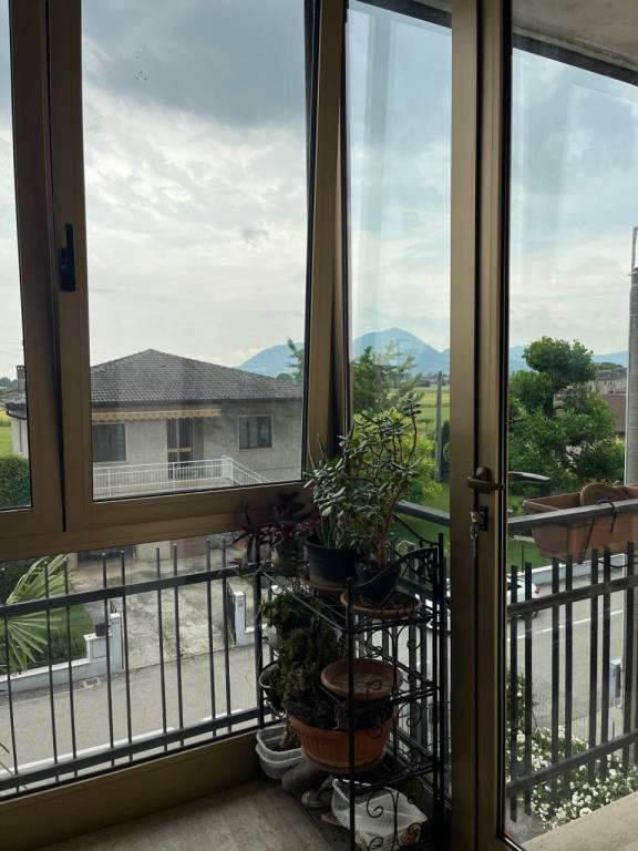 PONTE DI BARBARANO – Bifamiliare sovrapposta con giardino, garage e cantina