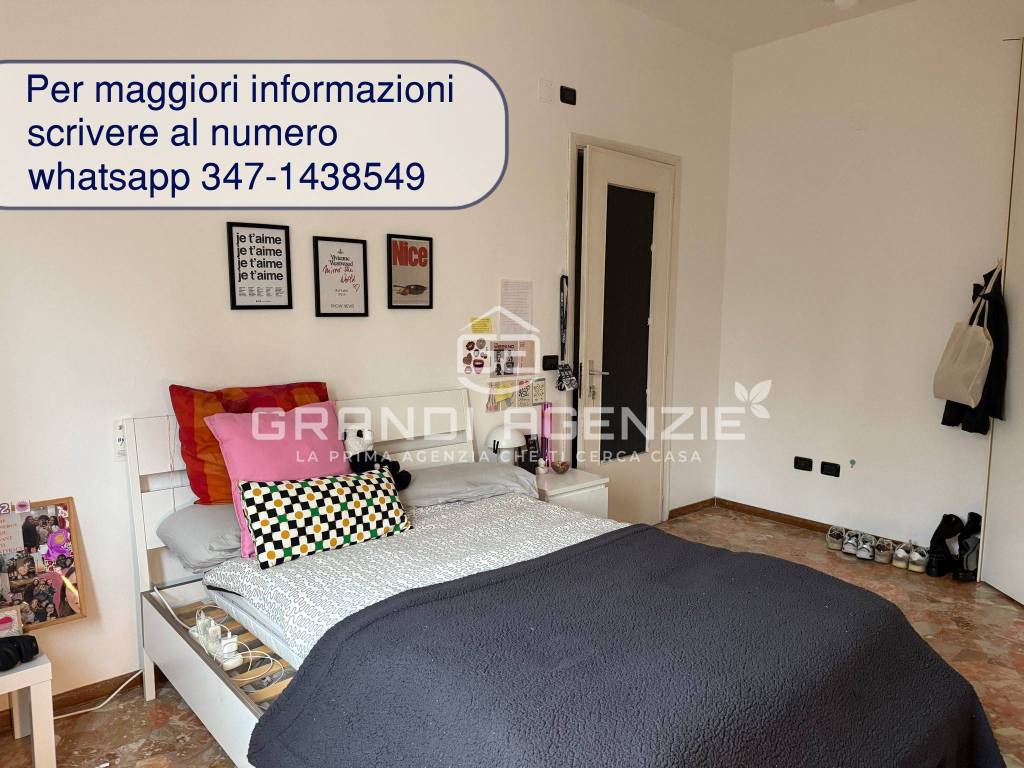 Luminosa stanza per ragazze studentesse/lavoratrici