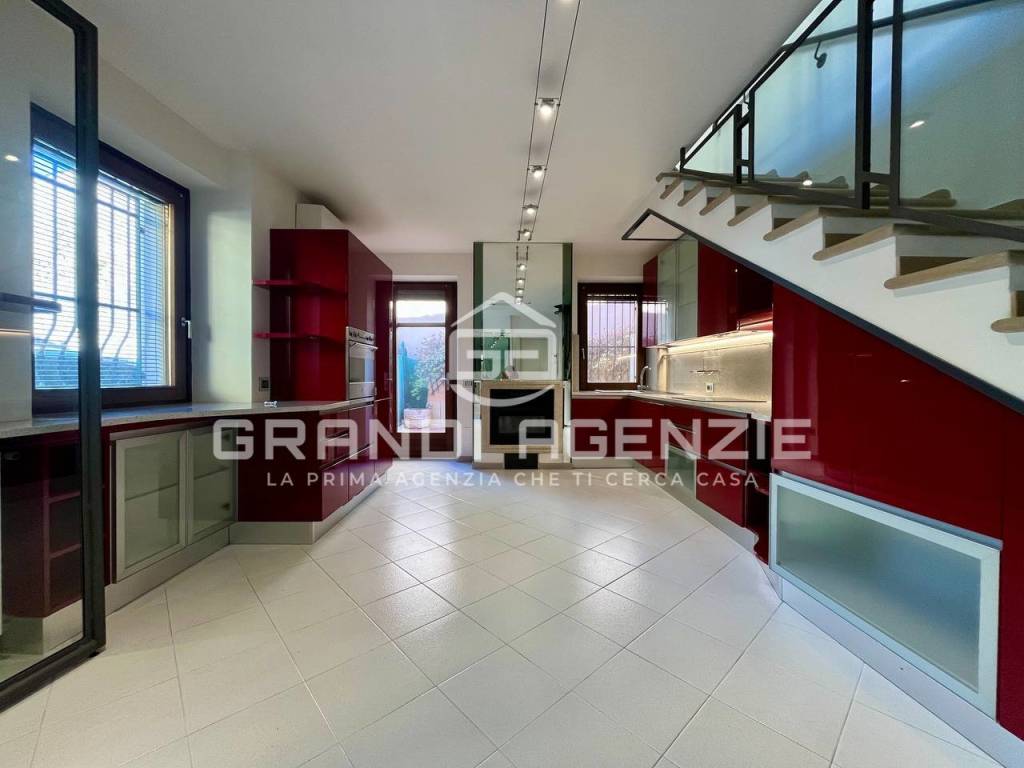 La tua casa a Valeggio: spaziosa, accogliente, indipendente