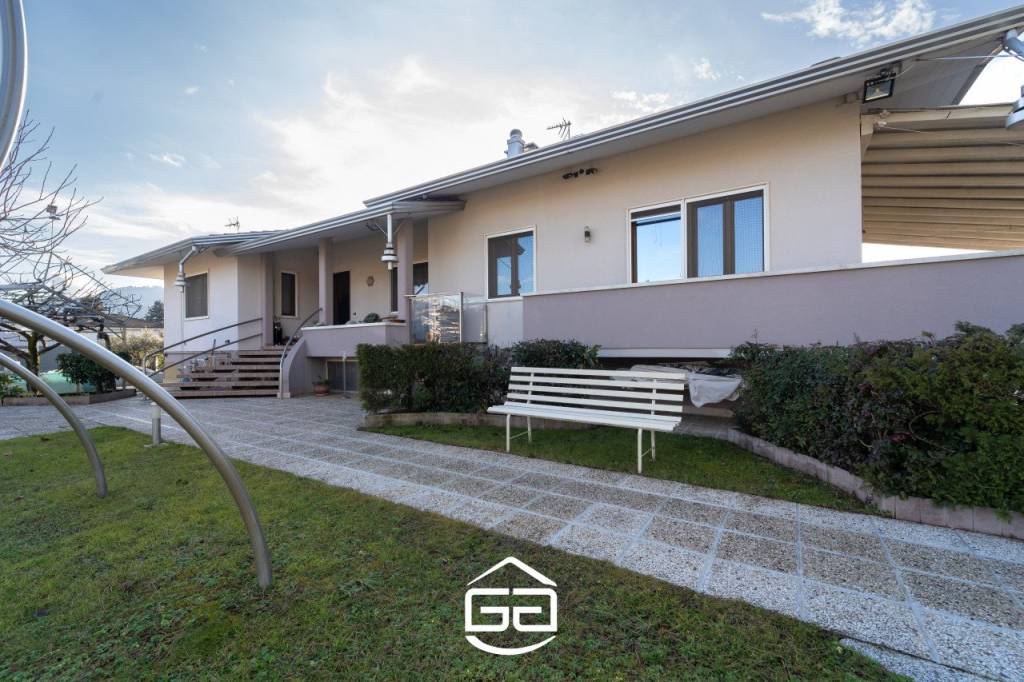 MALO – Splendida villa ristrutturata in centro a Malo