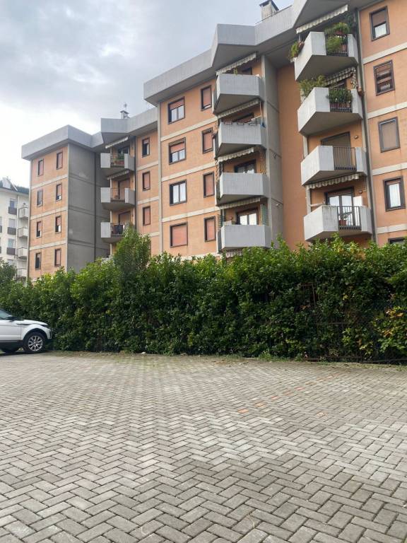 SAN FELICE E FORTUNATO – P. AUTO IN PARCHEGGIO CONDOMINIALE