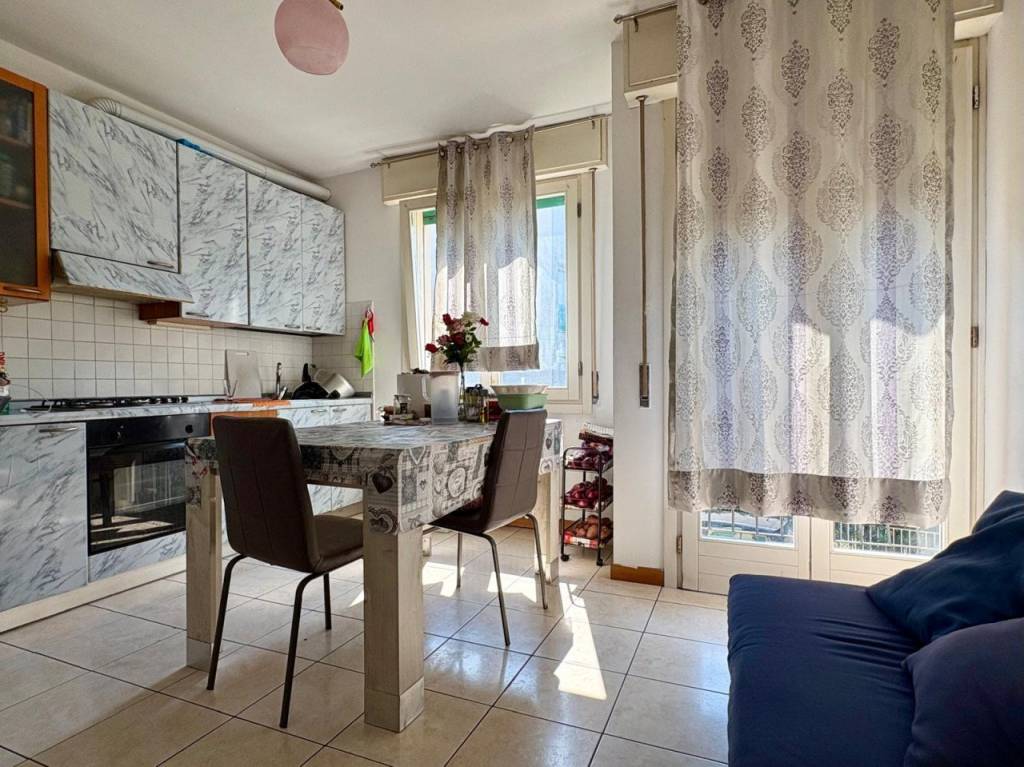 VIALE TRENTO – Midi locato con terrazzo, ideale ad uso investimento