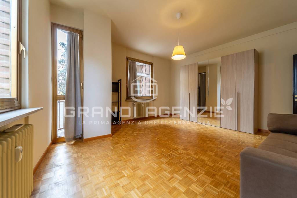 Nel cuore della città, ampio trilocale!!Via XXII Luglio (PR)