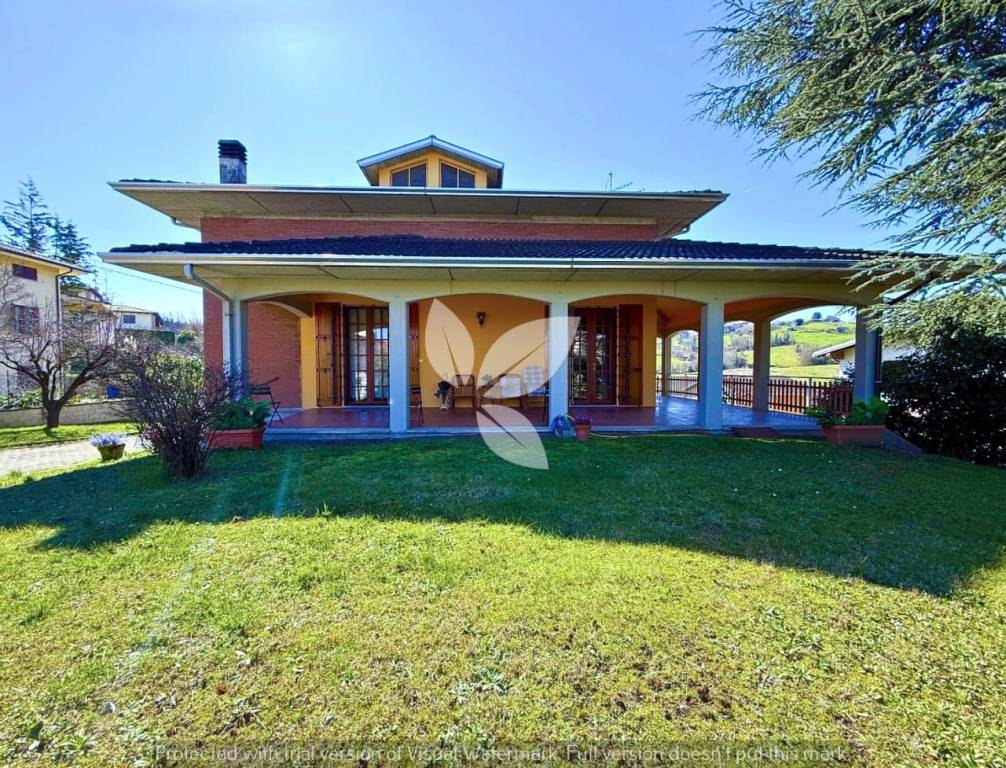 VILLA INDIPENDENTE_Lesignano Bagni