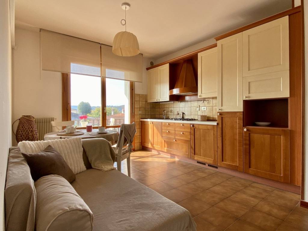 COSTABISSARA – Mini appartamento con terrazzo, ottimo da investimento