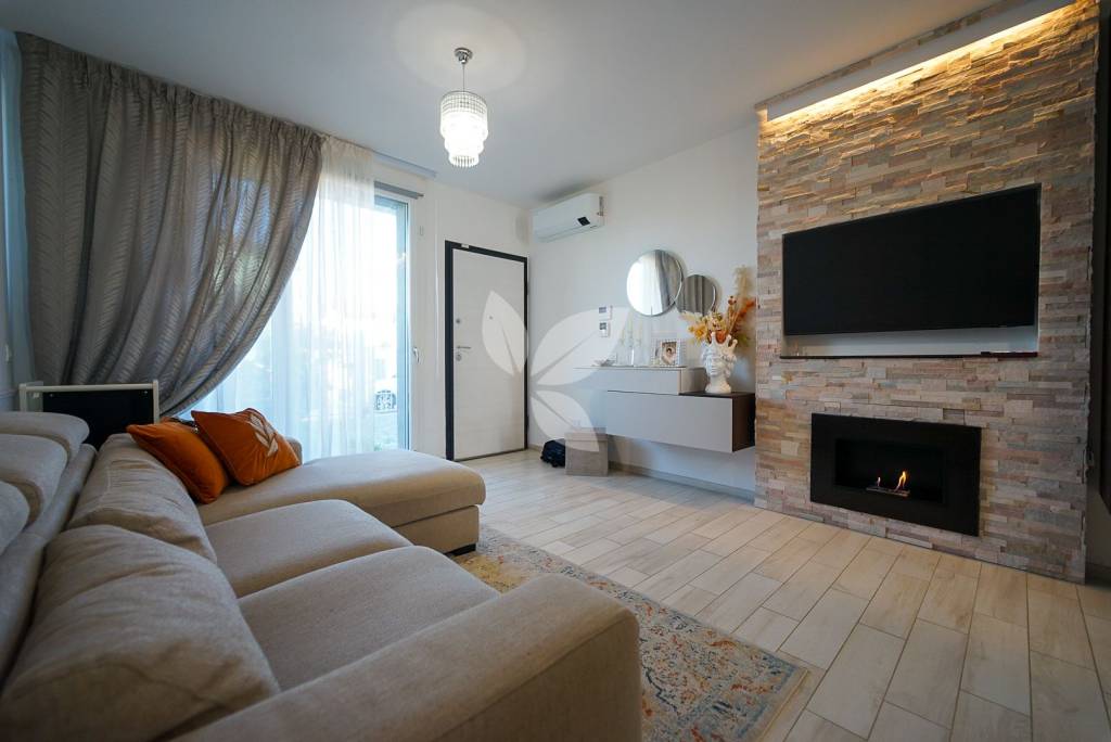 Villetta a schiera di nuova costruzione che accende emozioni