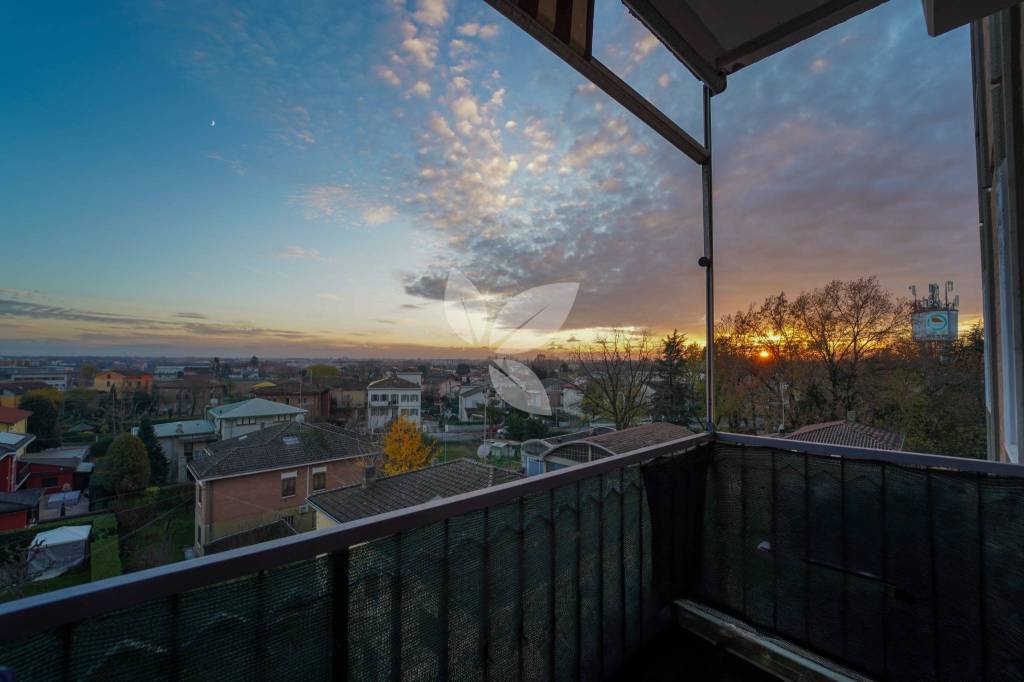 Ampio quadrilocale ristrutturato in palazzina con ascensore