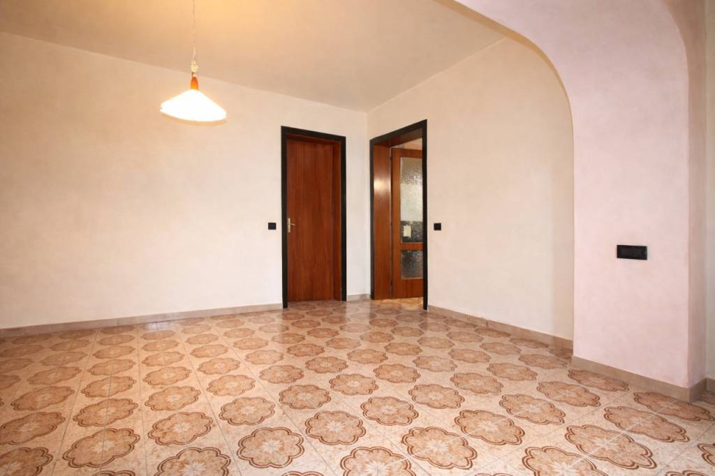 TAVERNELLE – Nuda proprietà di ampio bicamere con giardino di proprietà