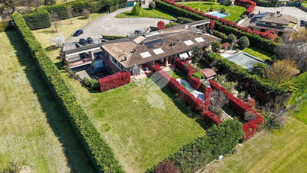 Un nuovo stile di vita: villa di pregio a Porporano.