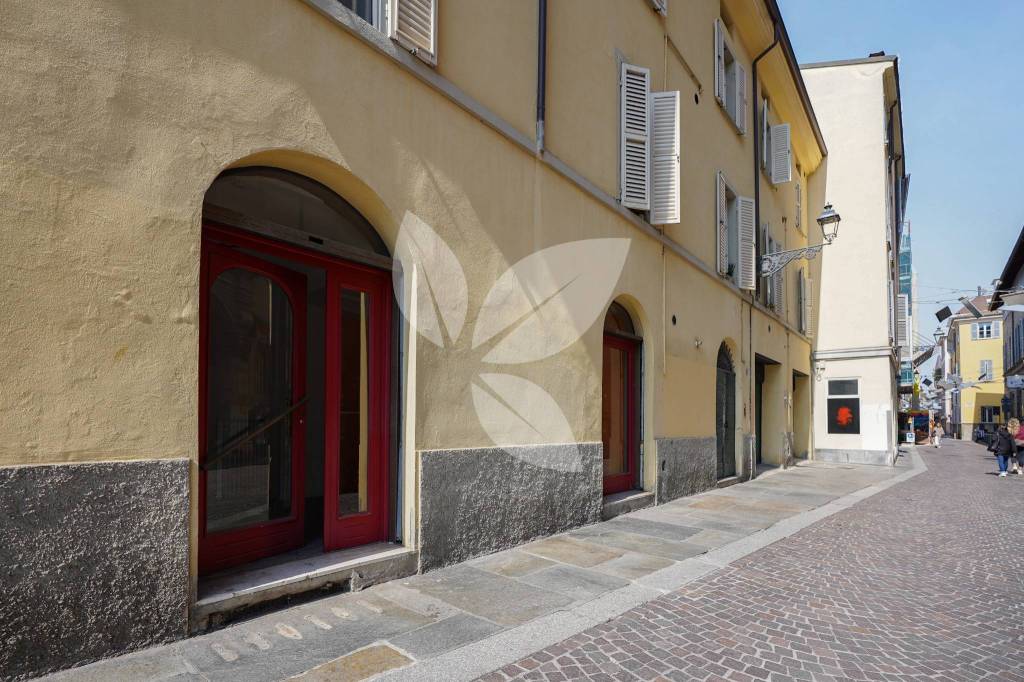 Negozio nella zona commerciale più esclusiva di Parma!