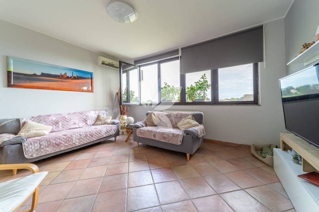 Pentalocale su due livelli, gli spazi ideali per famiglia