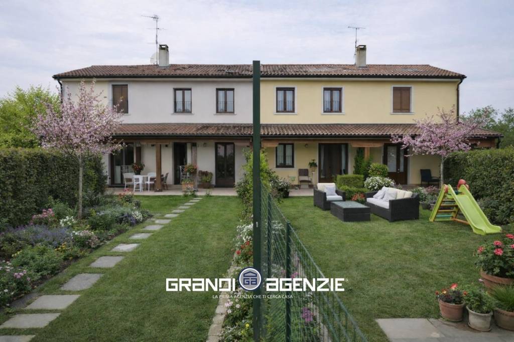 Bicamere Indipendente al piano terra con Giardino