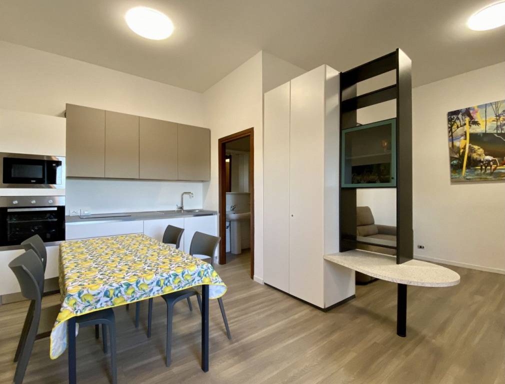 MULTICENTER – Monolocale arredato con garage