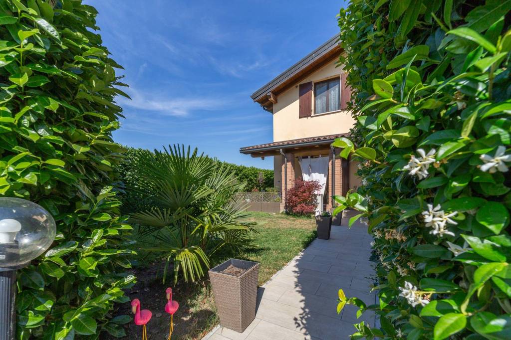 Maisonette semi-indipendente con giardino