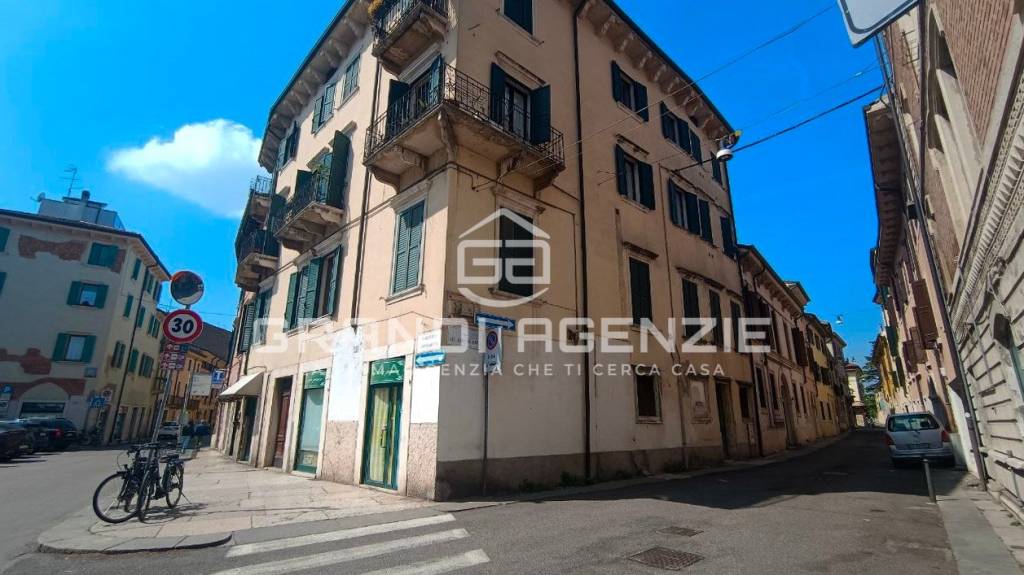 Ampio appartamento a San Zeno