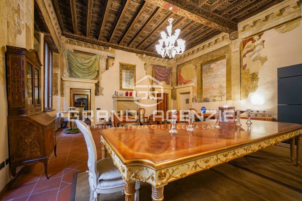 Un ufficio di prestigio per la tua sede nel centro storico