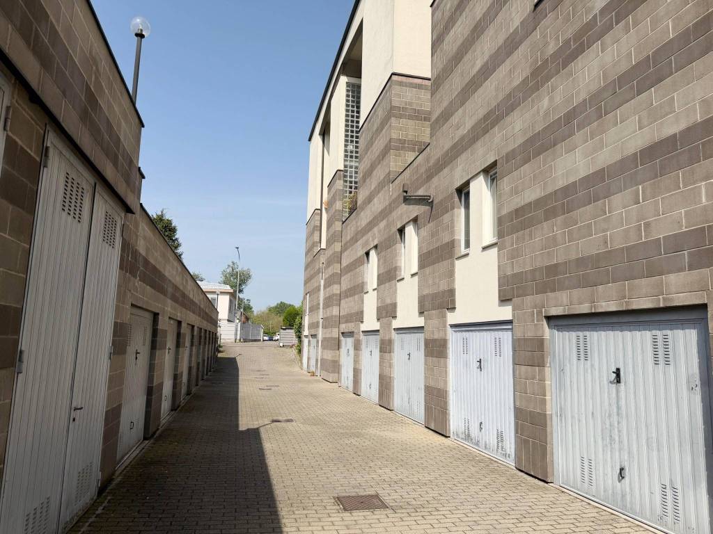 Garage spazioso in Via Chierchi, ottime condizioni!