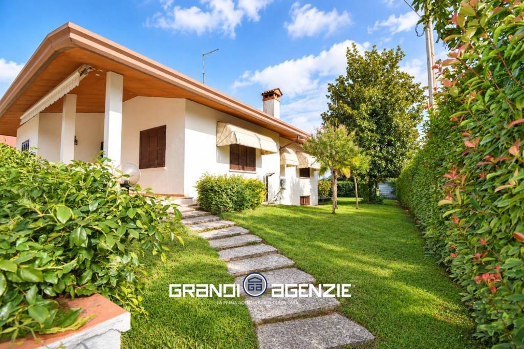 SPLENDIDA SOLUZIONE INDIPENDENTE