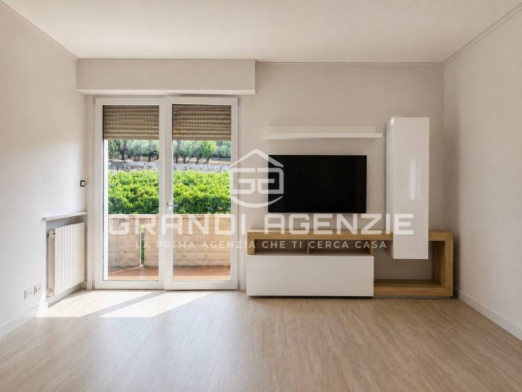 Appartamento arredato con terrazza panoramica