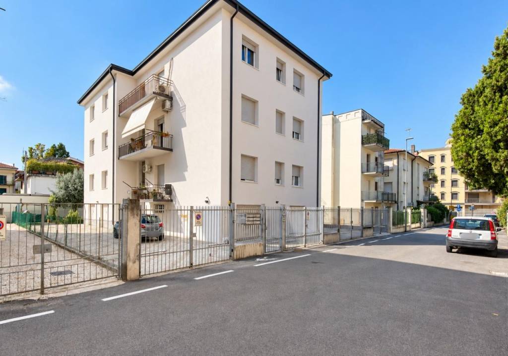STADIO – Luminoso appartamento bicamere con terrazzo e garage