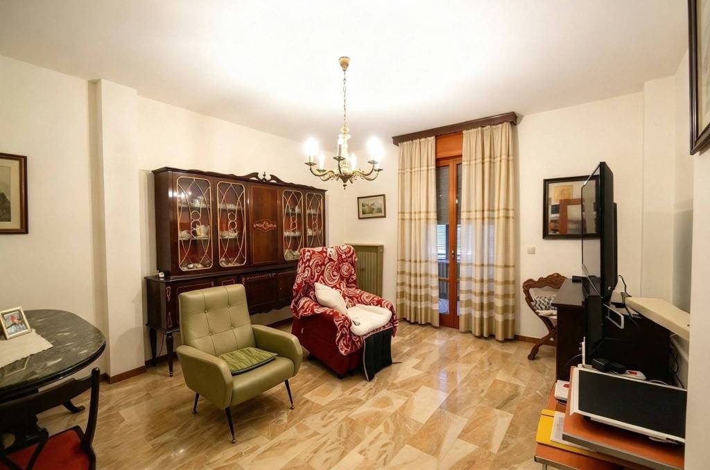 Montanara – 3 locali, con loggia, cantina e garage