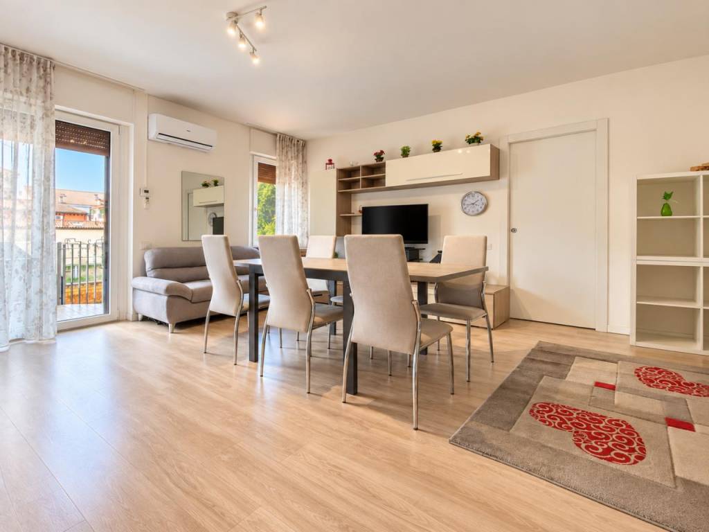 INTERNO SAN FELICE – Mini appartamento ristrutturato, perfetto per investimento